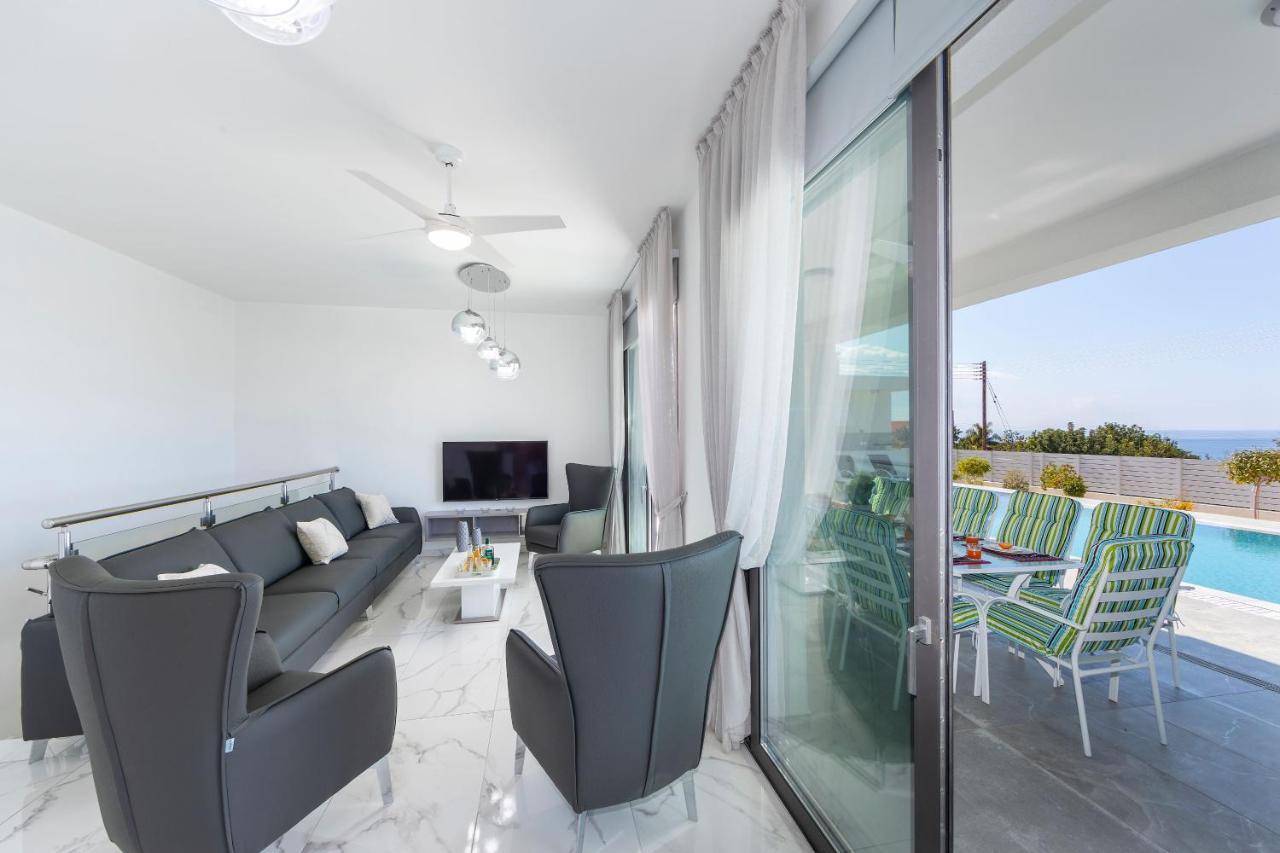 Villa Pleiades Paphos Exterior photo