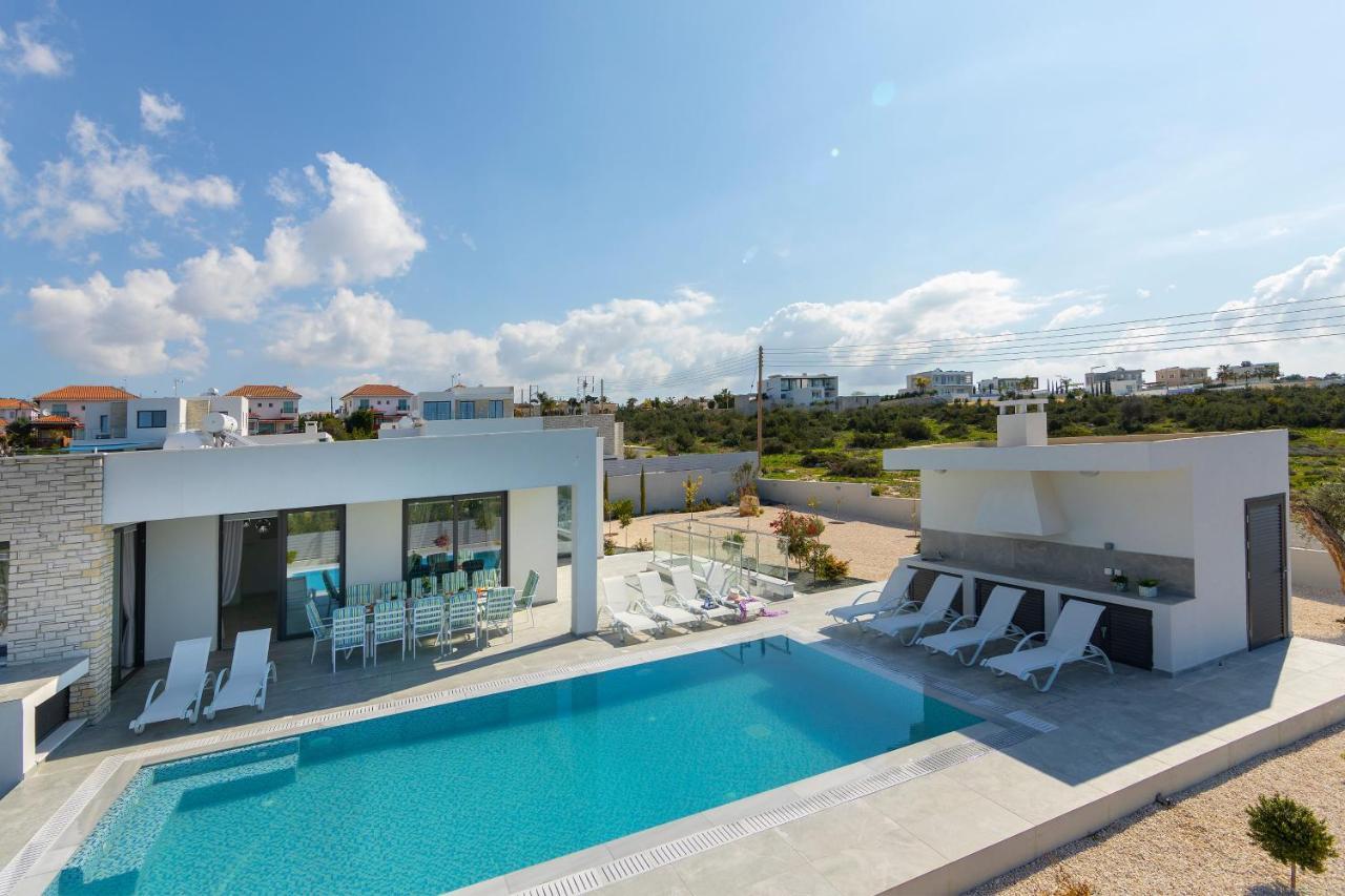 Villa Pleiades Paphos Exterior photo